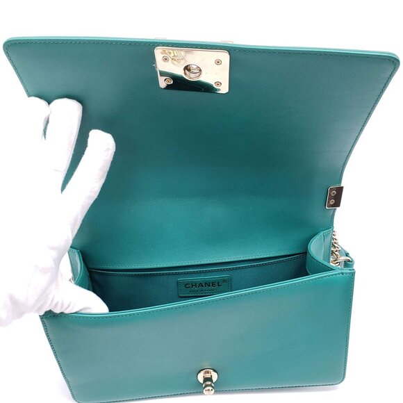 100% Authentic CHANEL Boy Small Green Leather Shoulder Bag 2650-080524 - Picture 12 of 16